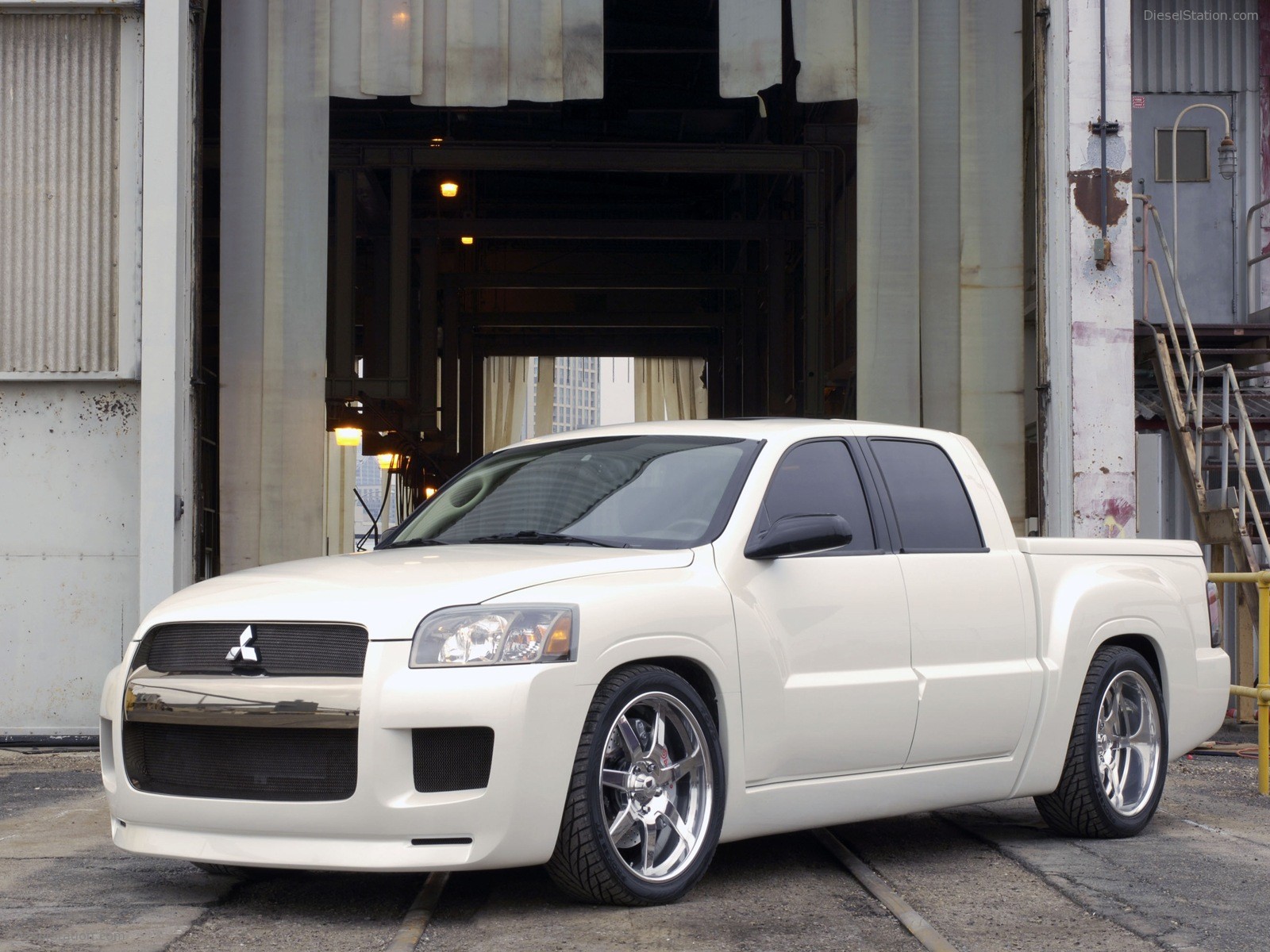Mitsubishi Street Raider Concept
